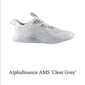 Men’s Size 8 Adidas alphabounce white and grey